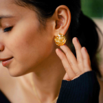 Golden Minimal Anti-Tarnish Pendant Set