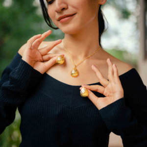 Gold Grace Anti-Tarnish Pendant Set